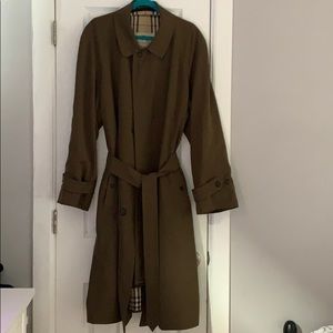 Men’s Burberry Lawrence Trench Coat